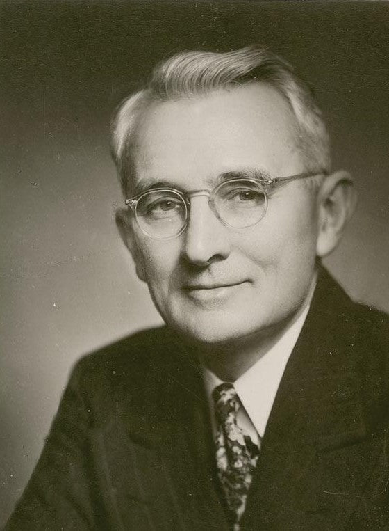 Dale Carnegie